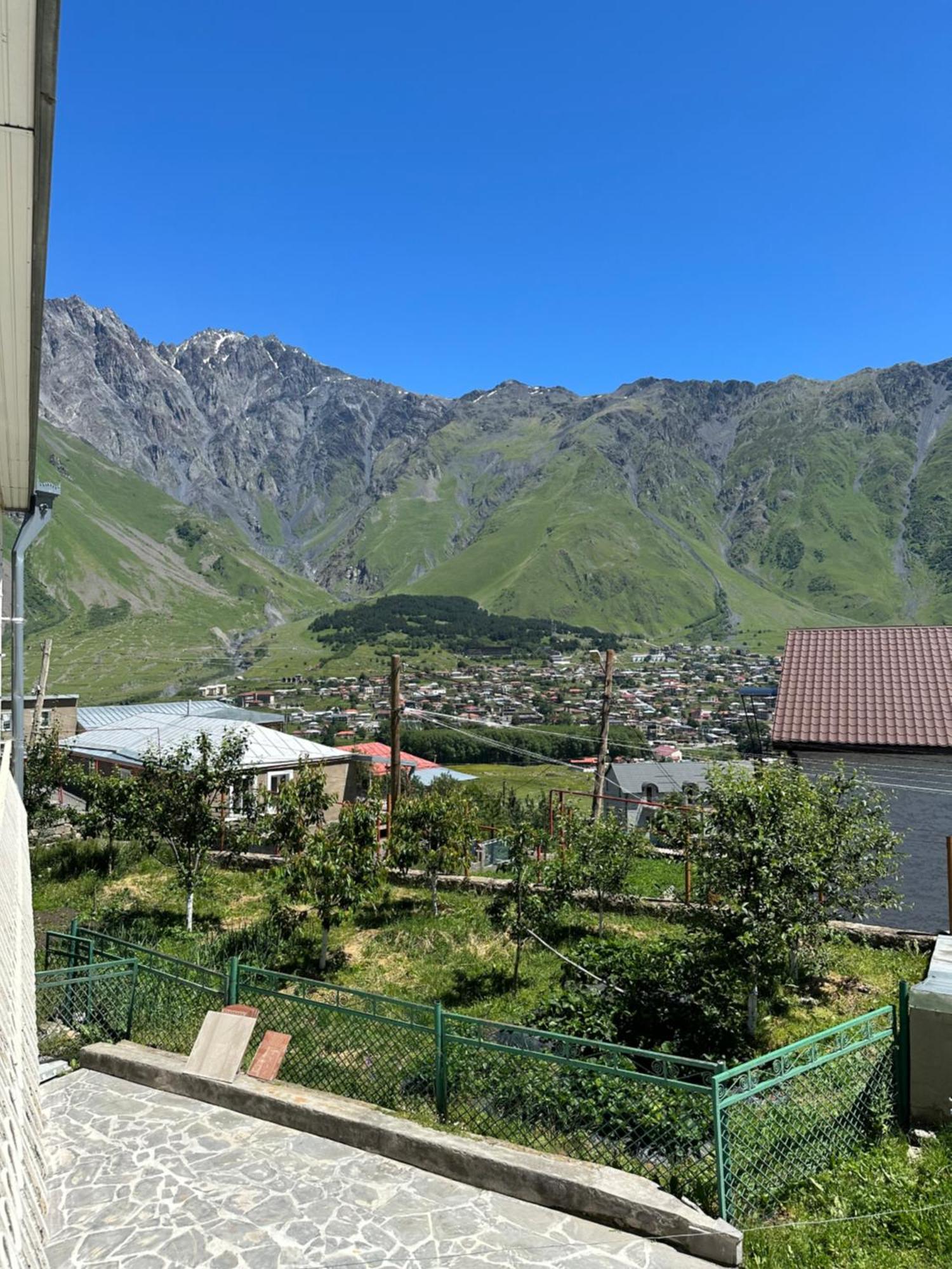 Отель Polaris Kazbegi Экстерьер фото