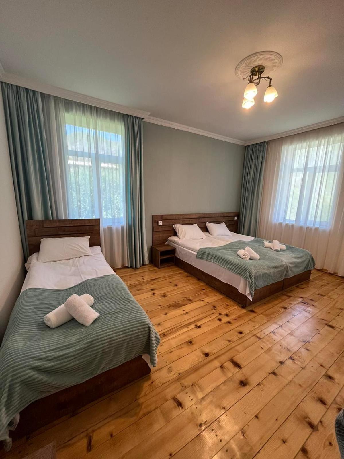 Отель Polaris Kazbegi Экстерьер фото